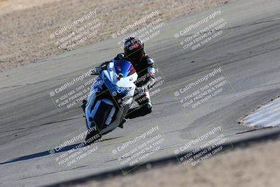 media/Jan-08-2022-SoCal Trackdays (Sat) [[1ec2777125]]/Turn 10 (2pm)/